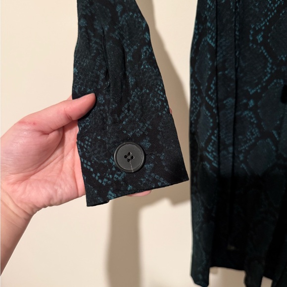 Zara Green/black snake skin print wrap dress - Picture 3 of 3